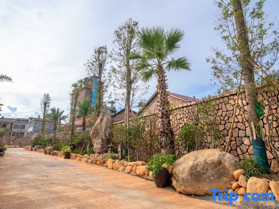 Yizhang Yunlu Hot Spring Resort Homestay