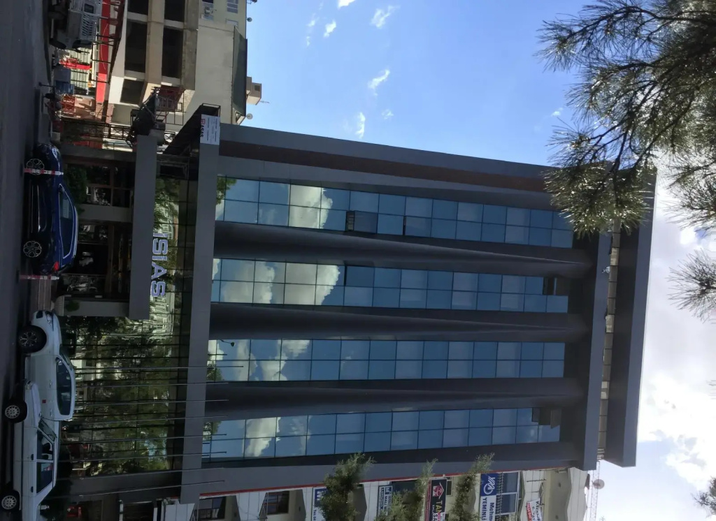 Grand Isias Hotel