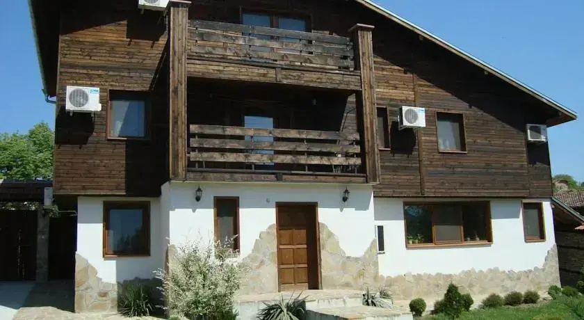 Moskito Guest House