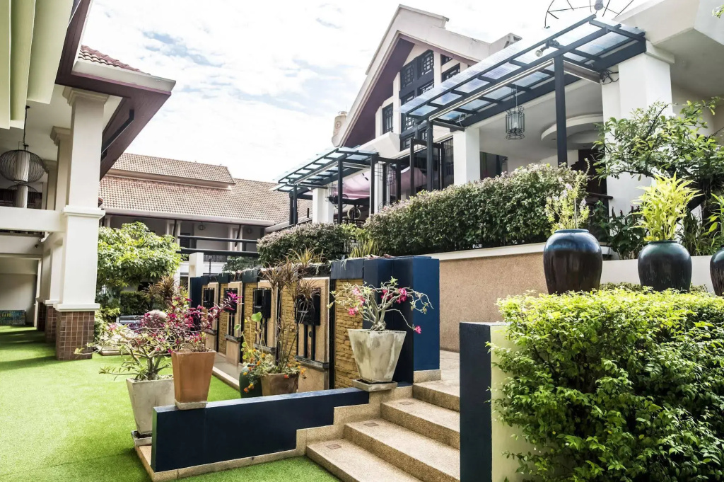Glur Chiangmai - Général