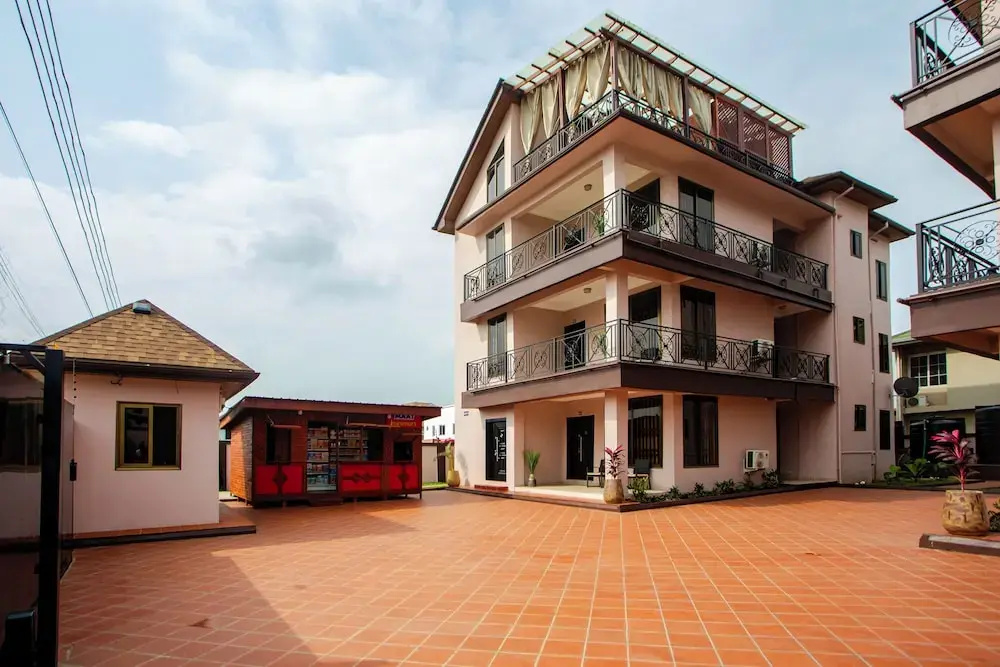 Maat Luxury Homes