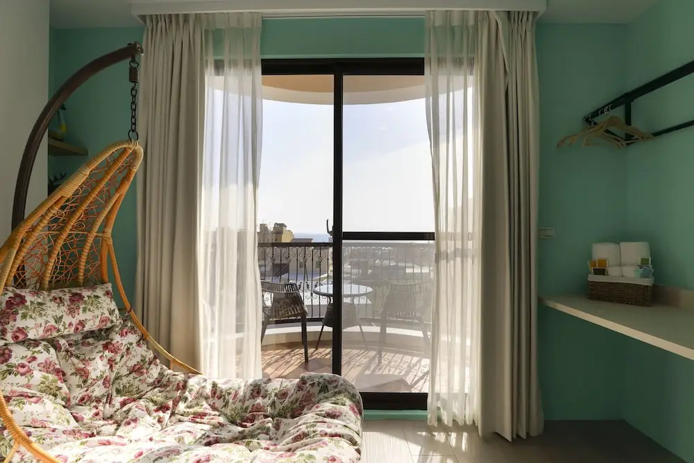 Luxury Double room with balcony and with ocean view (full double bed)