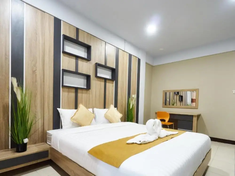 Superior Double room with balcony (full double bed)