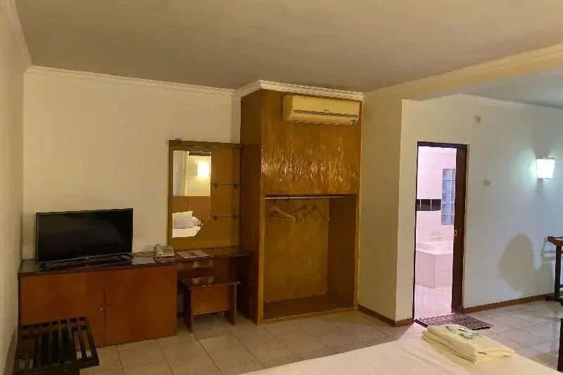 Deluxe Double room (full double bed)