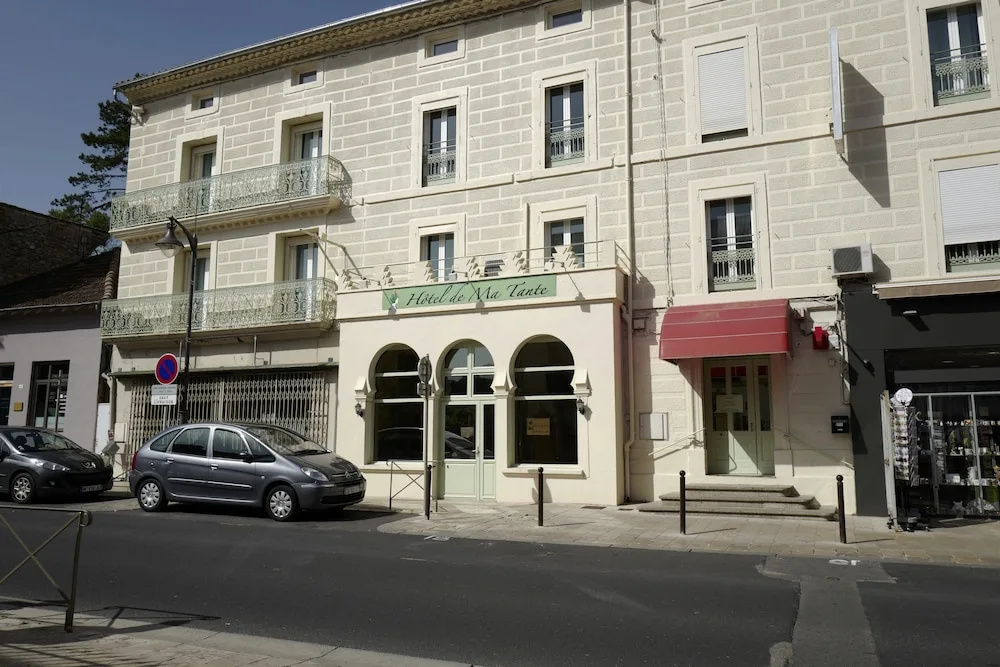 Voir la photo 1 — Hotel de Ma Tante
