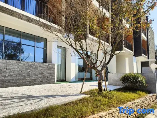 Changxing Yanqi Vacation