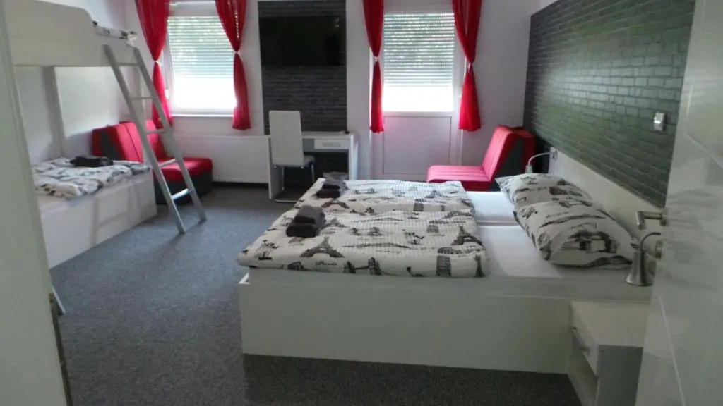 Standard Family room