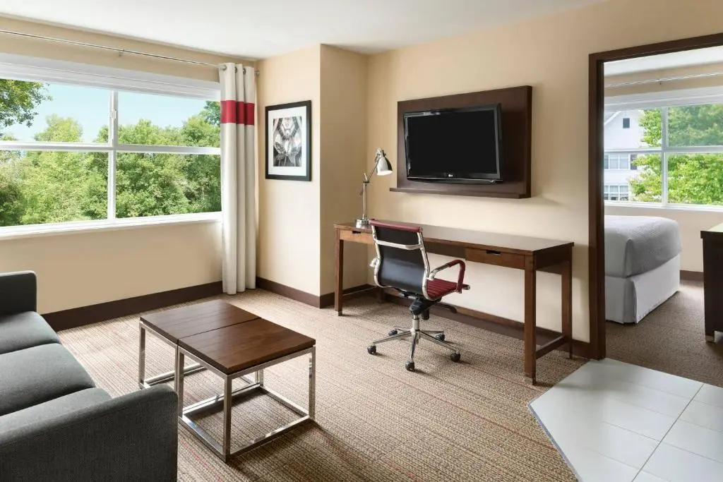 Four Points by Sheraton Surrey - Général