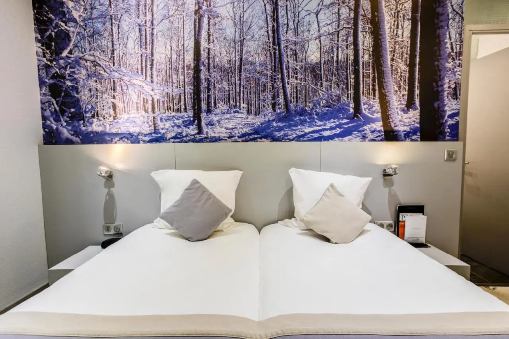 Hotel Les Jardins de Montmartre 36