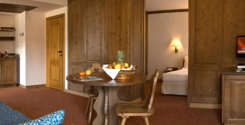 Hotel Alaska Cortina - Chambres