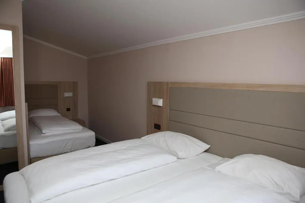 Hotel Ana - Chambres