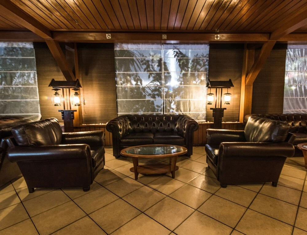 Lobby & Reception