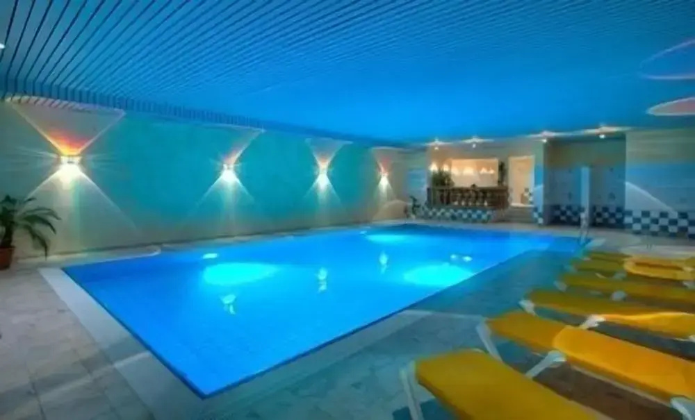 Hotel photo 11