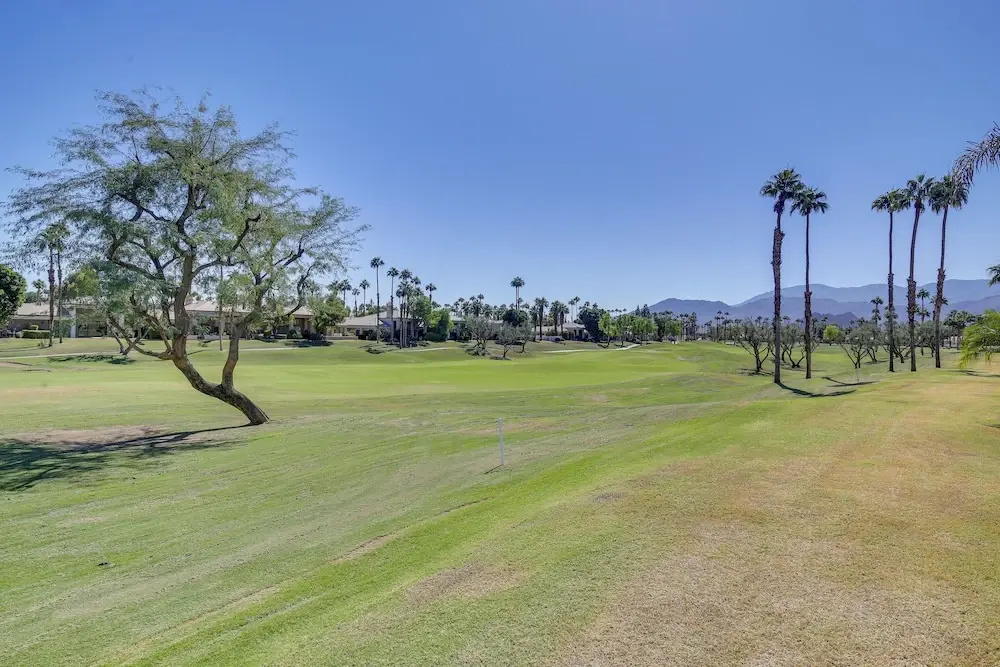 066097: La Quinta Home on Golf Course w/ Pool!