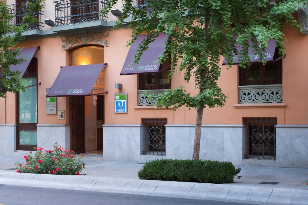Suites Gran Via 44 Apartahotel