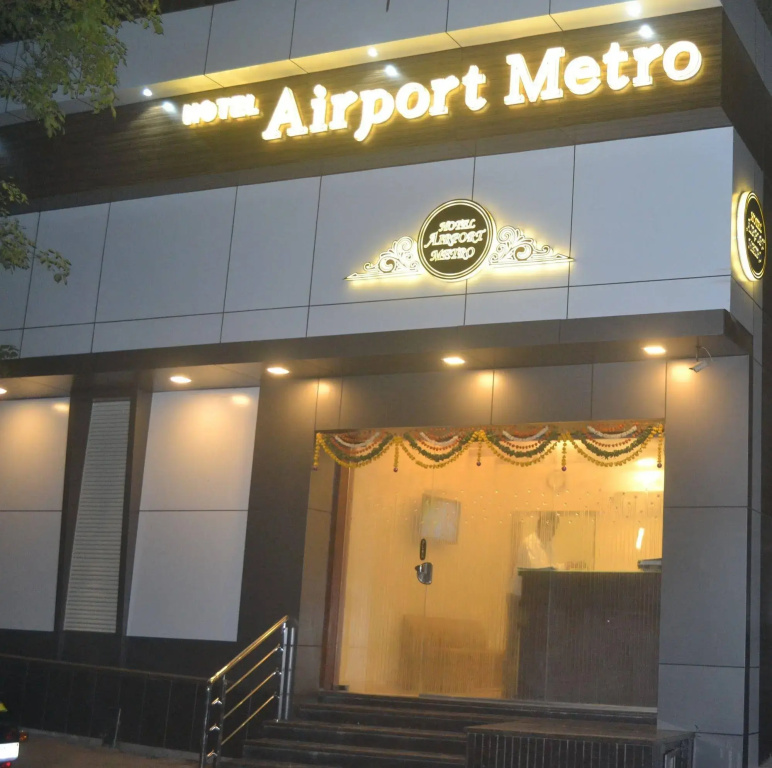 Hotel Airport Metro