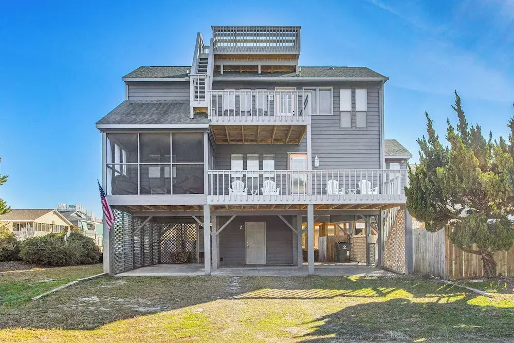 Steps to Sand! Home w/ 3 Decks in Sunset Beach