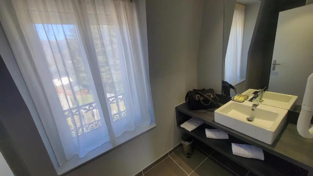 Privilege room