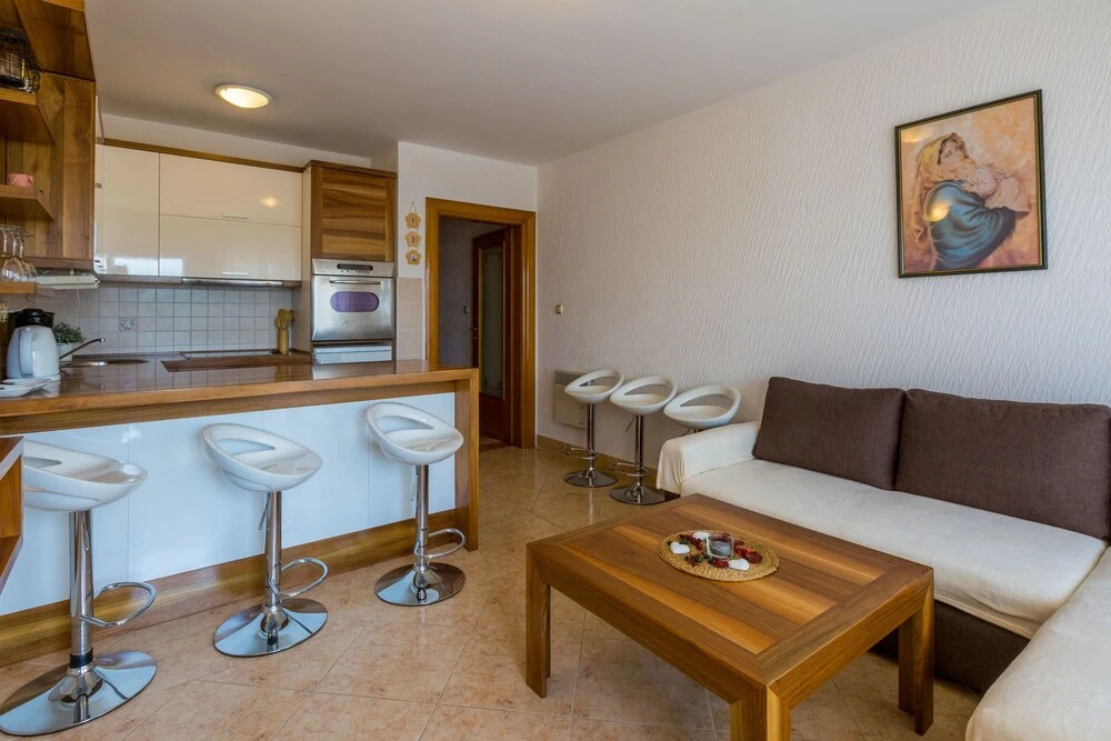 House Home Ivica