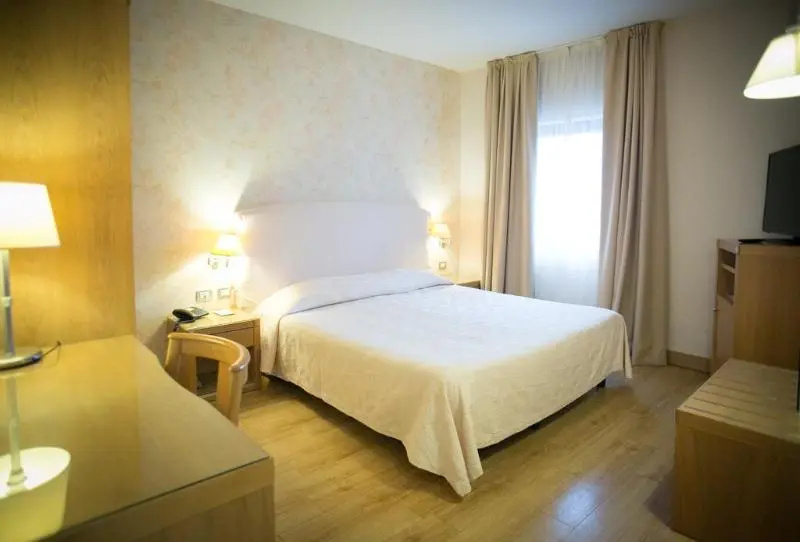 Hotel Touring - Chambres