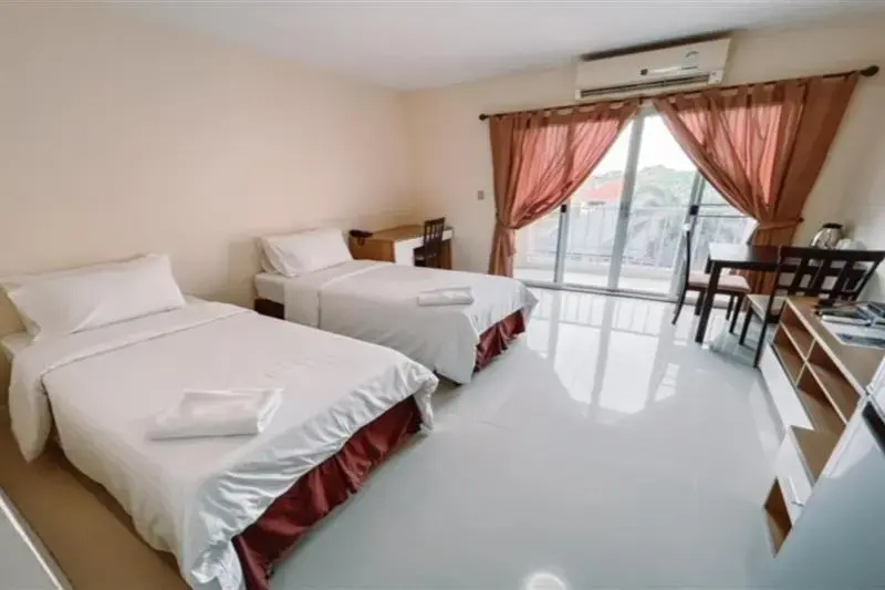 Standard Double room with balcony (twin beds)