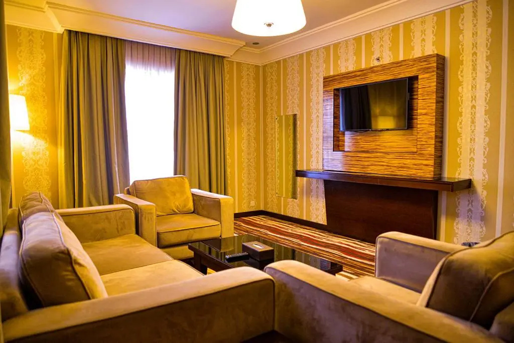 Crown Town Hotel - Chambres