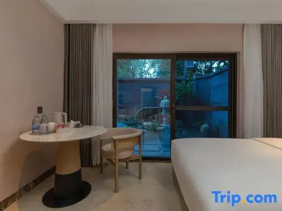 3 Bedrooms Standard room