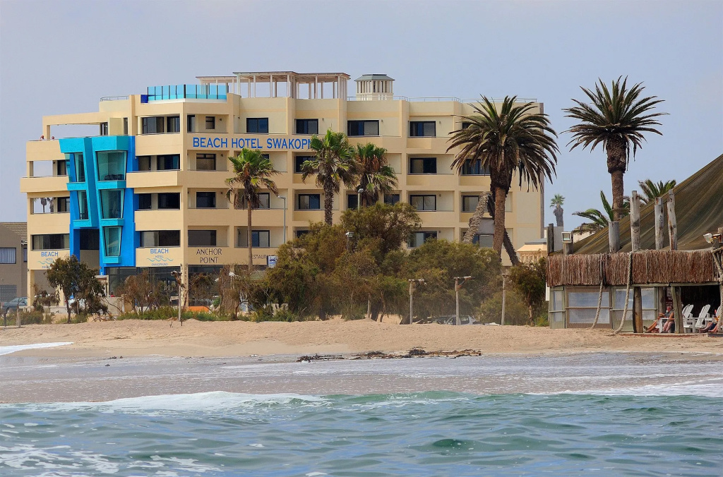 Beach & Waterfront