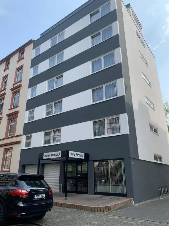 Hotel Mondial Comfort - Chambres