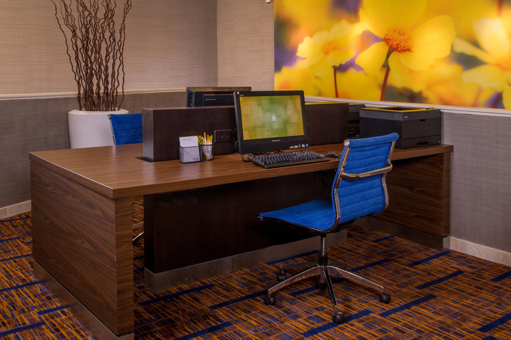 Lobby & Reception