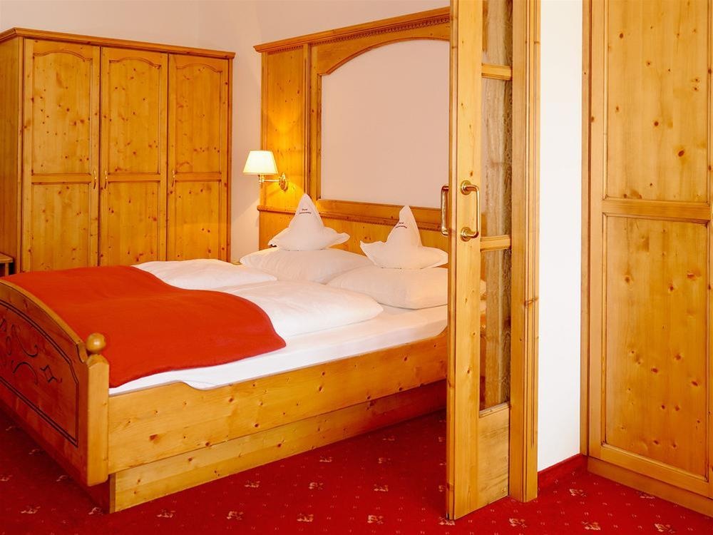 Saltauserhof — 3