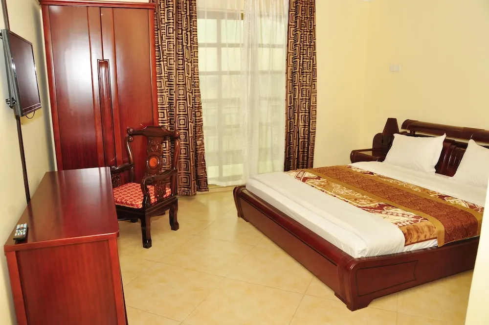 Biraj International Hotel - Chambres