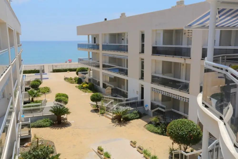 Apartamento Vista a la Piscina Para 6 Personas en Miami Playa