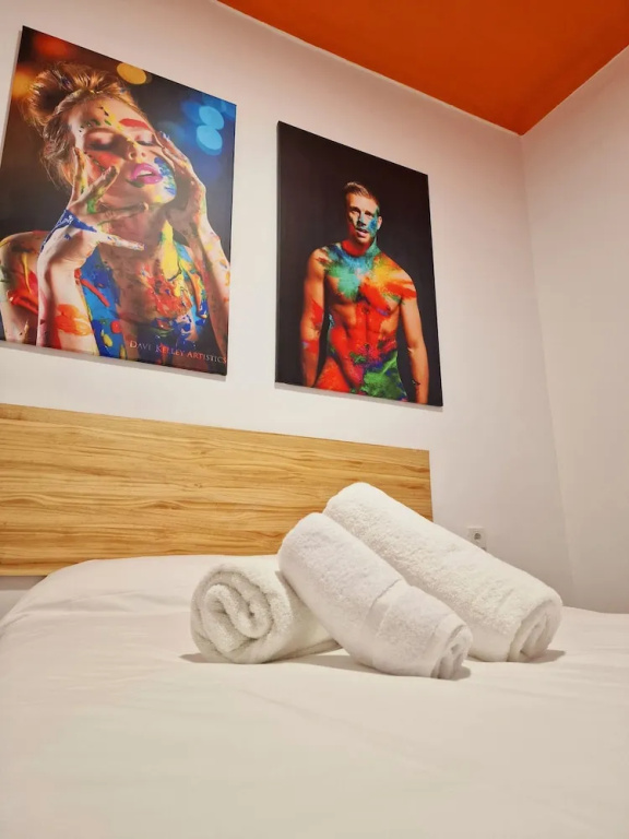 Economy room