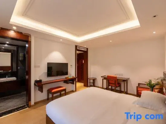 Standard Double room with garden view (full double bed)