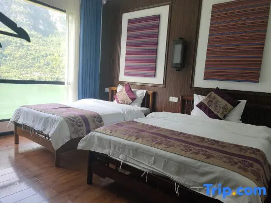 Standard room with river view