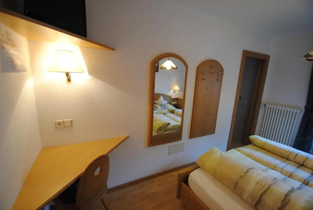 Standard Double room with balcony (full double bed)