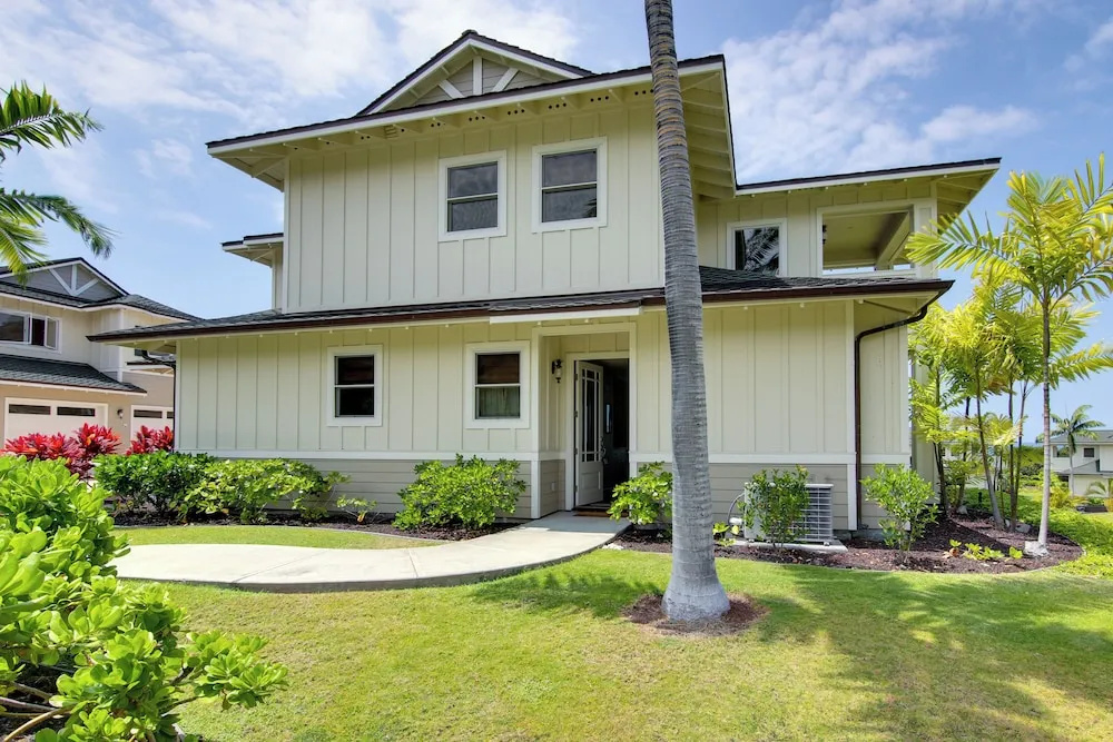 Tropical Kona Resort Townhome: Patio + Ocean Views