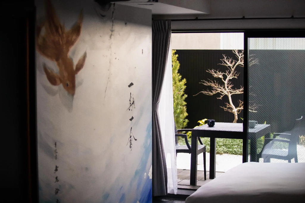 Balcony & Terrace