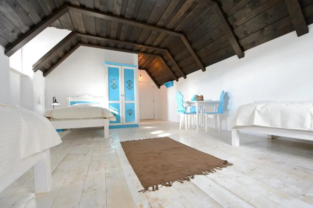 Comfort room