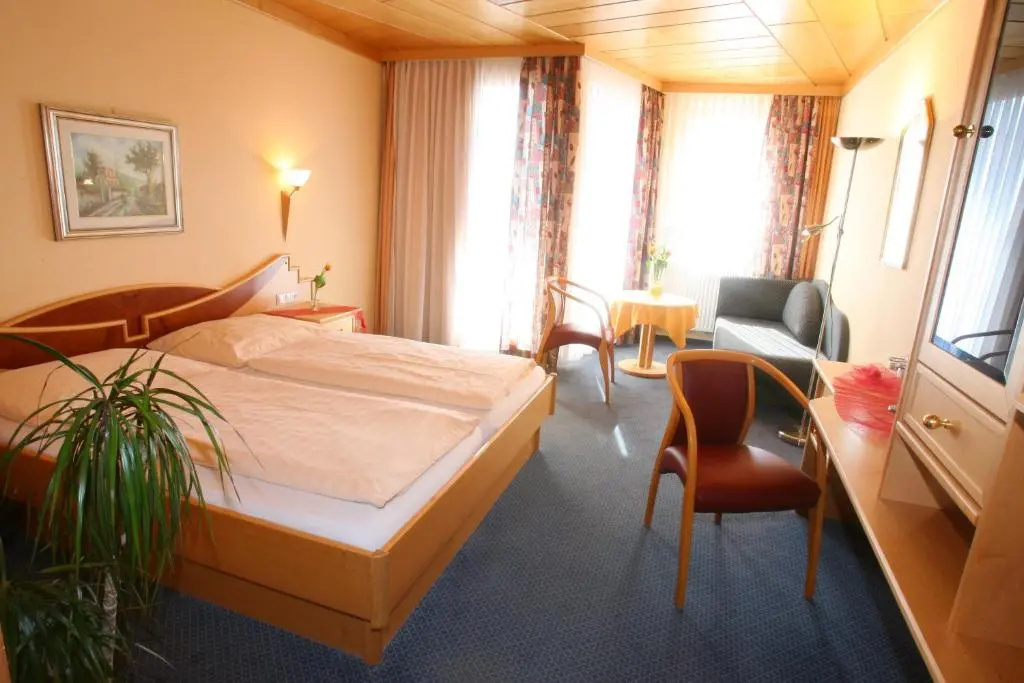 Hotel & Kurpension Weiss - Chambres