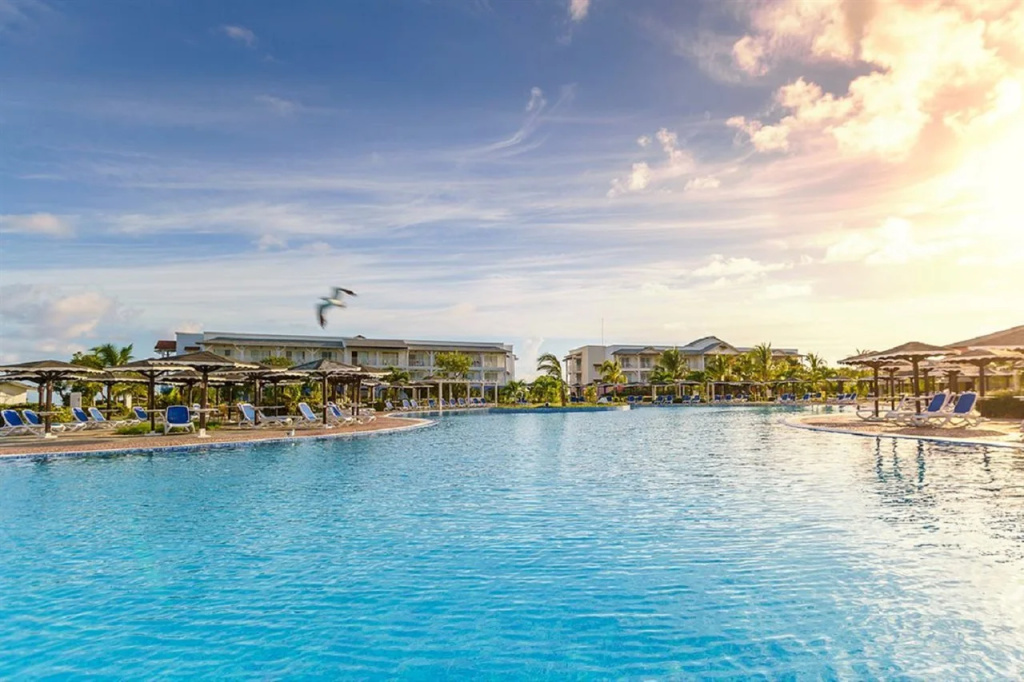 Beach & Waterfront