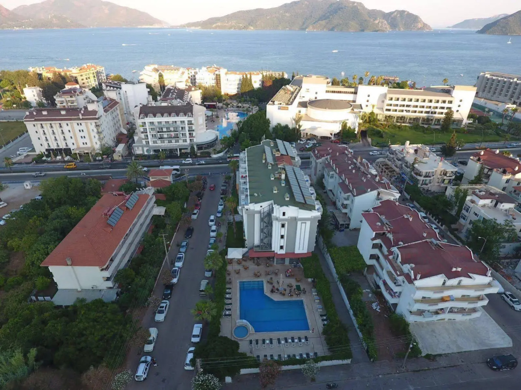 Aryes Deluxe Hotel - Général