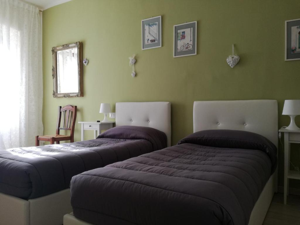 Standard Double room (full double bed)
