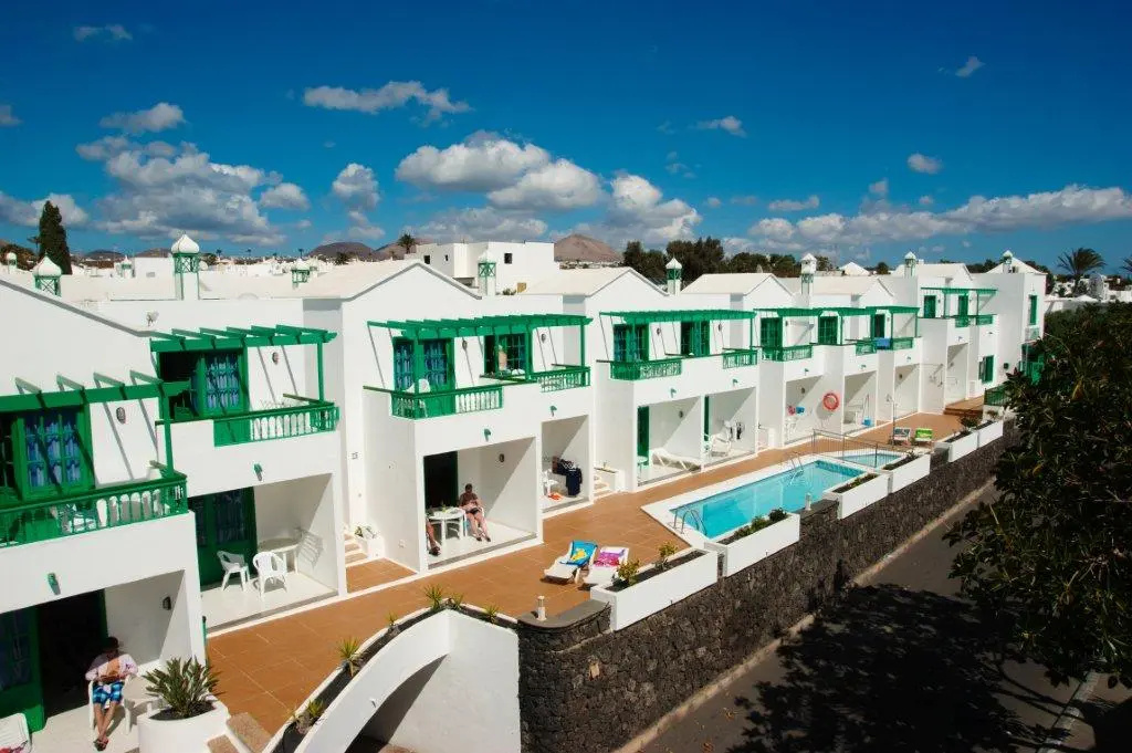 Balcony & Terrace