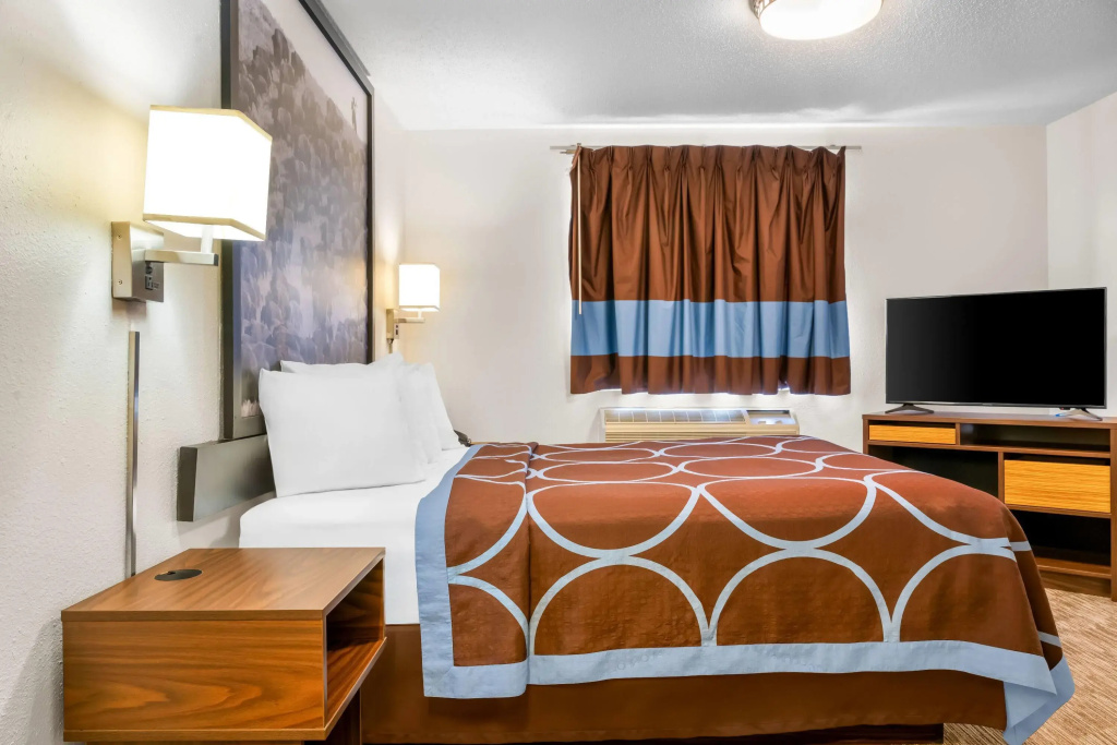 Super 8 By Wyndham Custer/crazy Horse Area