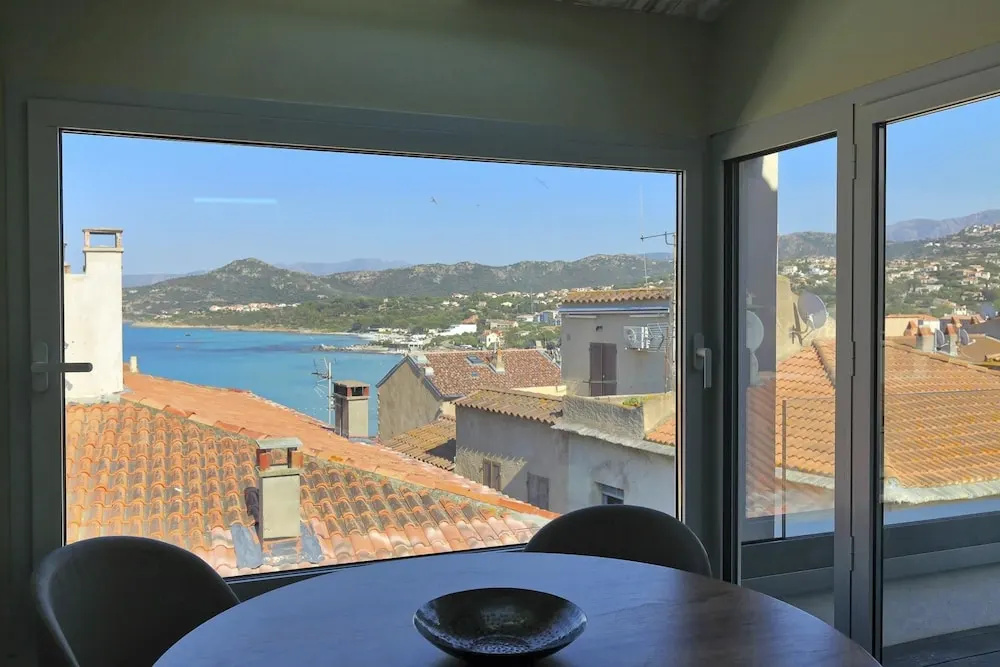 Balcony & Terrace