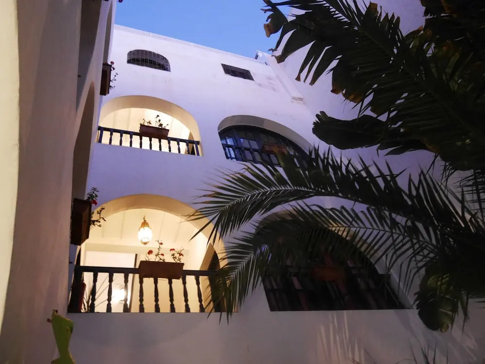 Riad Dar Awil