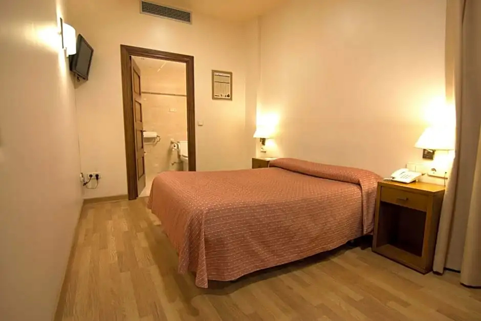 Economy room