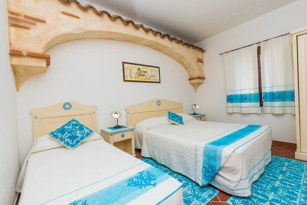 1 Bedroom Deluxe Triple room with city view